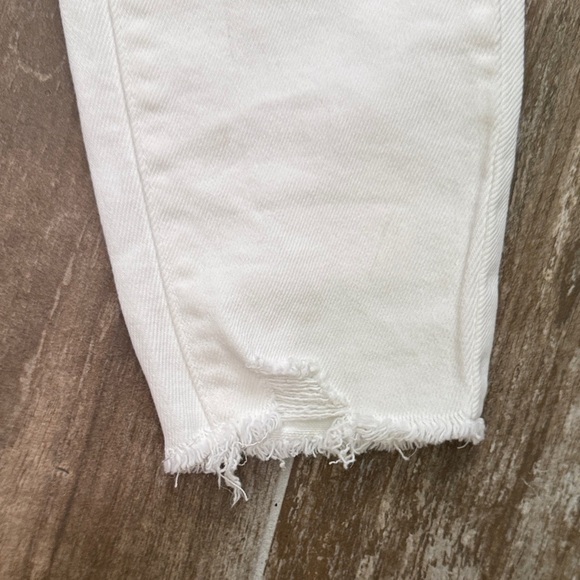 KanCan white shark bite Skinny Jeans - Picture 5 of 10